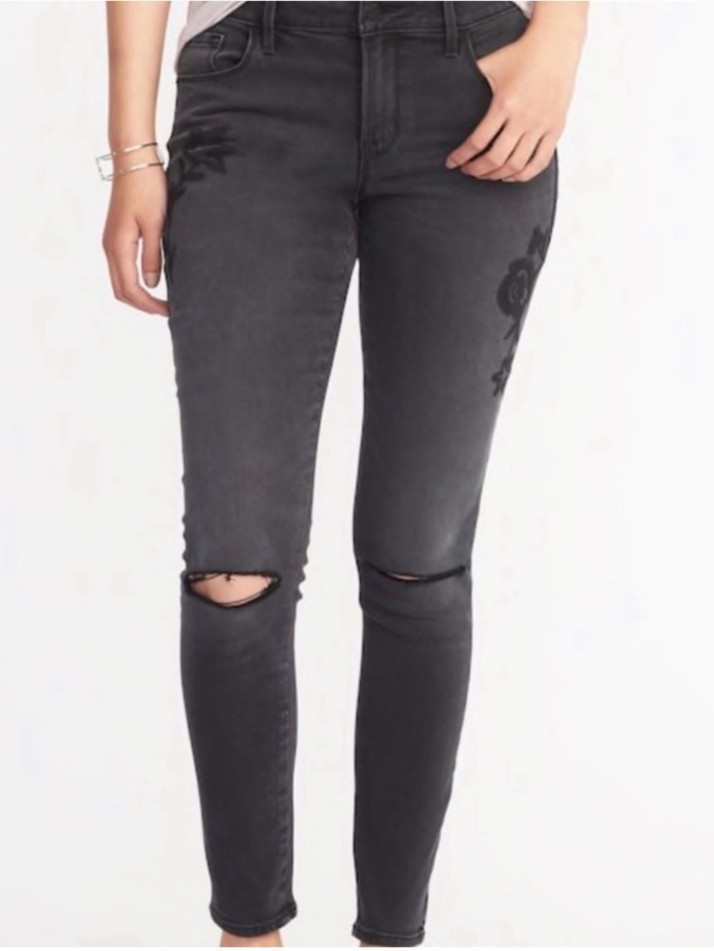 Old Navy Black Skinny Jeans with Subtle Floral Embroidery